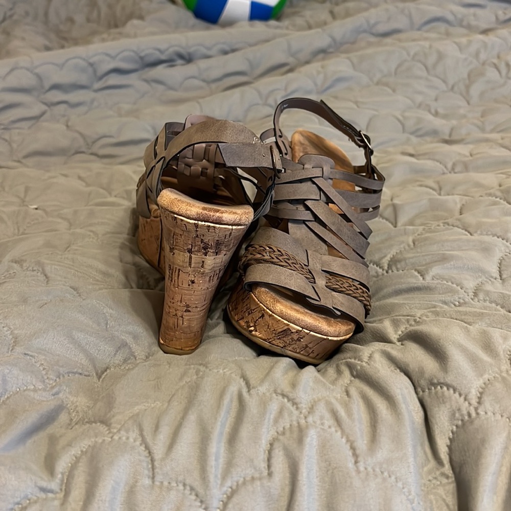 Platform Wedges - Picture 3 of 4